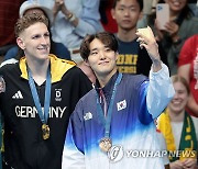 [올림픽] 티트머스, 매킨토시·러데키와 '세기의 대결' 승리…400ｍ 2연패