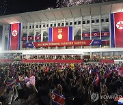 김정은, 조국해방전쟁시기 상징종대들 기념행진의식 참석