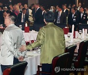 북 '적대적 2국가' 선언후 나온 국제회의…냉랭한 남북관계 확인