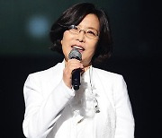 이선희 "법인카드 사적 유용 벌금형, 겸허히 받아들이겠다"