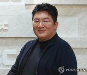 방시혁, LA 부촌에 365억원짜리 저택 매입