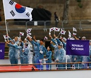 태극기 자리에 오성홍기가…일부 중국 누리꾼 "비참한 한국" 조롱