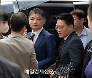 DB금융투자, “‘대주주 리스크’에도 카카오뱅크 살 때”