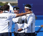 남자 양궁, 중국 넘고 결승행…단체전 3연패 도전[파리2024]