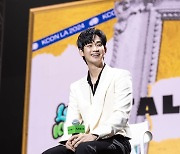 KCON LA 2024 함께한 김수현·박민영, 韓 대표 배우 인기 입증