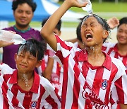 [포토] 폭염보다 뜨거운 축구열기