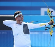 남자 양궁의 ‘늘 푸른 소나무’ 김우진, 태극궁사 최초로 올림픽 단체전 3연패 주인공 등극 [파리 2024]