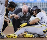 배지환, 빅리그 복귀 3일 만에 또 다쳤다…무릎 부상으로 경기 중 교체