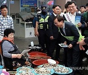 광주시장·전남지사·무안군수 '공항 3자 회동', 입장차만 확인