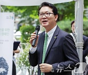 인사말 하는 홍종성 한국 딜로이트 그룹 총괄대표