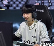 [LCK] DK, 상대전적 불리한 T1 상대 1세트 장기전 승리