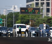 장마 끝, 찜통더위 기승…낮 최고 37도