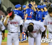 7-0 승리 거둔 삼성, '어제 설욕 갚았다' [사진]