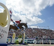 APTOPIX Paris Olympics Equestrian