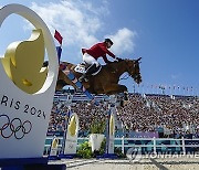 APTOPIX Paris Olympics Equestrian