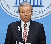 김종인 "김건희, 대선 전 '남편 도와달라' 부탁…尹 마음 바뀌더라"