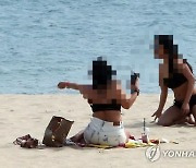 “수영복 입은 여성들 예뻐서”...제주 해수욕장 몰카 40대男의 변명