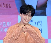 김재중 ‘하트’ [MK포토]