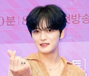 [T포토] 김재중 '이 하트, 베이비스 거야'