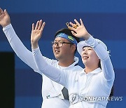 '하마터면 큰일 날뻔' 대만 꺾었다...임시현-김우진, 양궁 혼성 단체 8강행 [2024 파리]