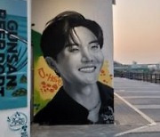 "BTS 벽화에서 인증샷 찍으세요"…군산시, 사진·영상 공모