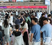 여행객들로 붐비는 인천공항