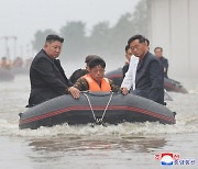 김정은, 한국은 ‘적’이라며 비난하더니…이 나라엔 “진정한 벗”