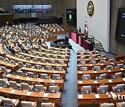 '노란봉투법' 국회 본회의 통과…野 단독 처리