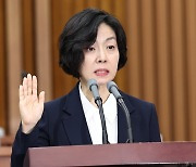 [속보] 이숙연 대법관 후보자 임명동의안 국회 통과