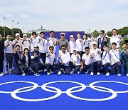 Hyundai Motor chief touts Korean archers' Olympic wins