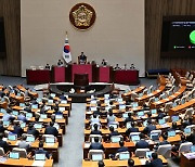 “170석으로 뭘했나”… 野일각 “민생·정쟁 분리 대응” 목소리