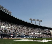 '쫓고 쫓기는 각축전' 2위 LG-4위 두산, 3경기 차... 폭염 속 잠실 3연전