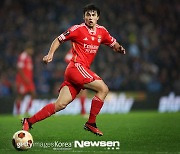 이강인 경쟁자 늘었다, PSG 포르투갈 초신성 네베스 영입 [오피셜]