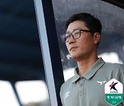 [공식] '12위' 성남FC, 최철우 감독과 상호합의 계약 해지..."건강상의 이유"