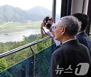 단양 만천하 스카이워크 방문한 유인촌 장관