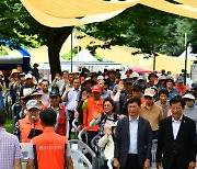 장수군, 제1회 동부산악권 산악인 등반 "250명 열기"