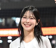 프로미스나인 백지헌,'사랑스러운 눈웃음' [사진]