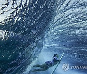 APTOPIX Paris Olympics Surfing