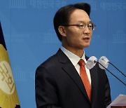 조해진 "이준석, 개딸당 들러리 되기 전 노선 고민해야"