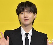 BTS 슈가, 전동스쿠터 음주운전 적발…"부적절 행동 사과"