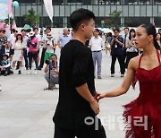 [포토]광화문광장에서 열린 댄스 콘서트