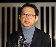 김경수 광복절 복권 대상 포함…이재명 경쟁자 되나, 미묘한 野