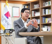 “글로벌 허브도시 도약 위한 기반 마련···소상공인 지원도 확대”