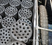 보령시 취약계층 연탄 수송비 지원…1장당 최대 100원