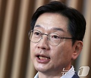 박지원 "김경수 복권 환영…이재명 일극체제 불식 계기될 것"