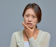 얼굴만 보고도 ‘척추’ 틀어졌는지 확인 가능… 방법은?