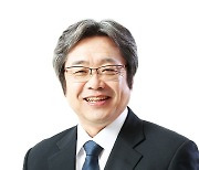 '연구비 유용 혐의' 이장호 군산대 총장 구속