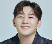 ‘음주운전 2번’ 강인 밝은 미소 근황에 김상혁→아유미 응원 “그래 웃어라”