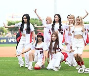 유니스,'그라운드에서 멋진 공연' [사진]