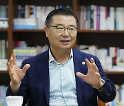 류경기 서울 중랑구청장 “지역 자부심 위해 교육 투자 집중…보조금 3배 늘려”